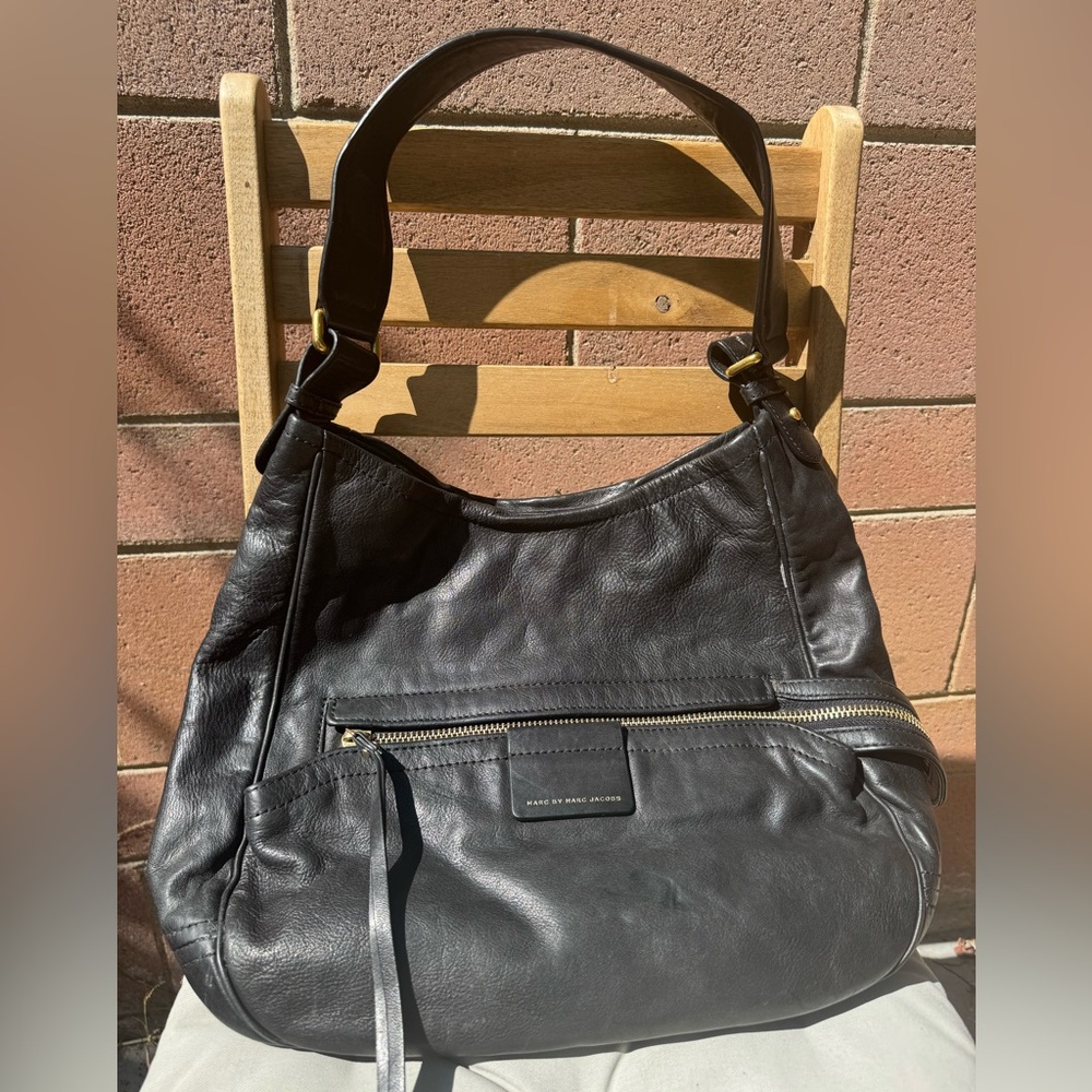 EUC MARC BY MARC JACOBS Moto BLACK Leather Hobo Handbag Purse w/ Gold Hardwear